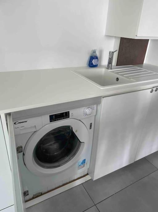 Charmant T3 Moderne Climatise Villeurbanne Exterior photo